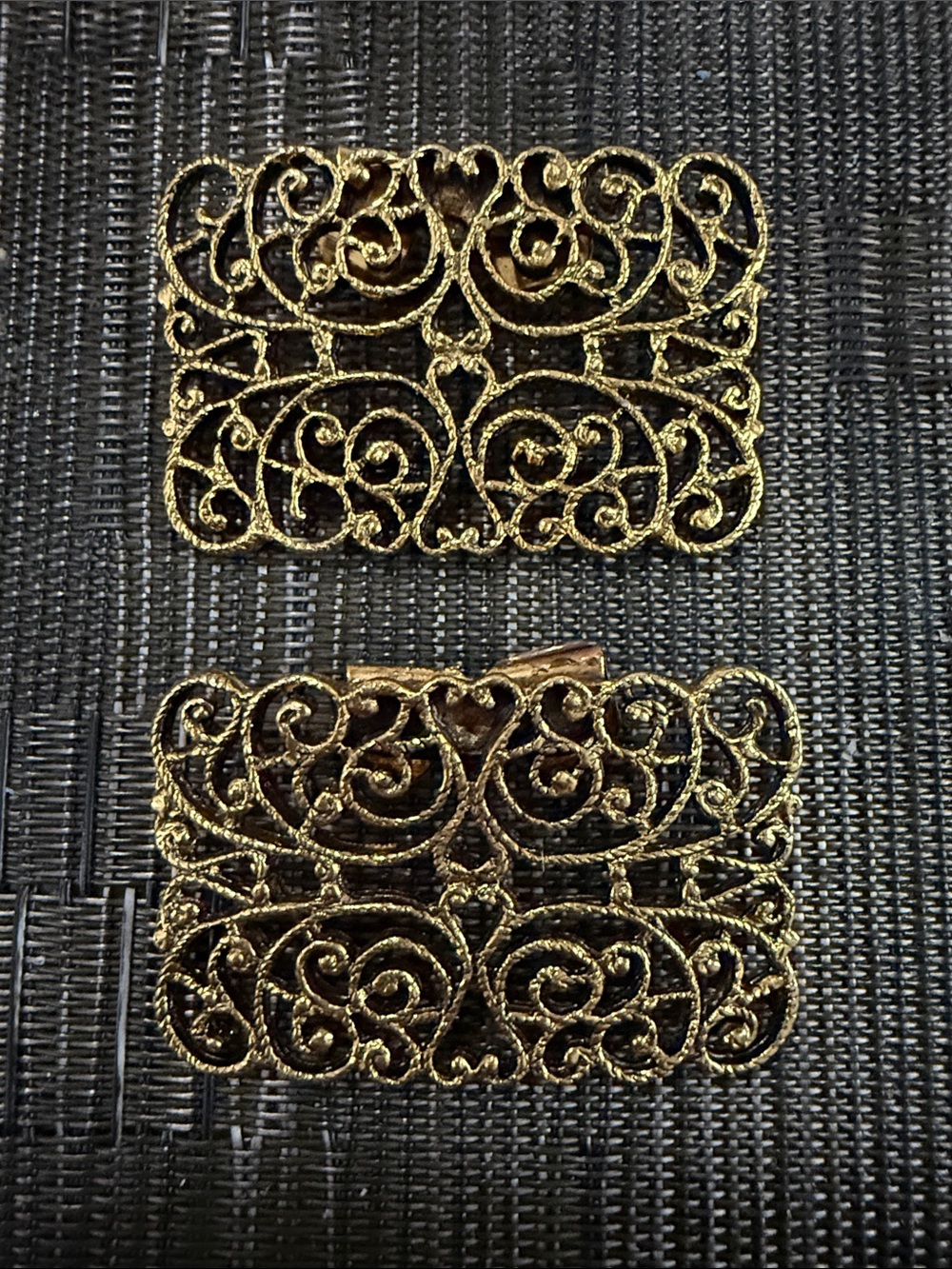 MUSI Vintage Gold Filigree Rectangle Shoe Clips - Elegant Women’s Accessory